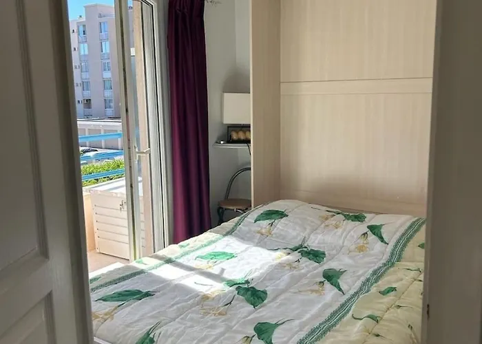 아파트 Avec Piscine - - Parking