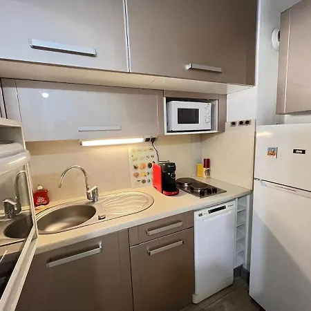 Avec Piscine - - Parking